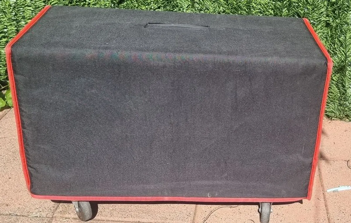 guitar speaker cabinet - Image 1