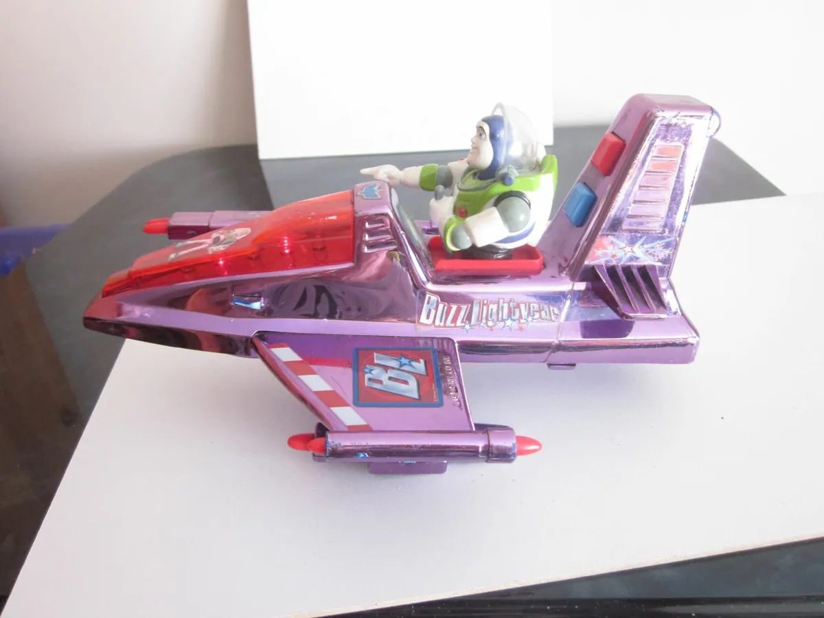 Disney Budd Lightyear Galactic Cruiser - Image 4