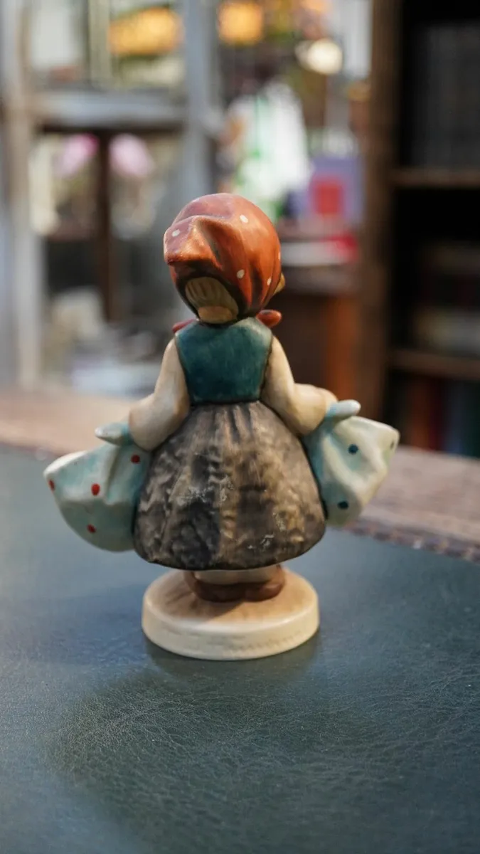 Hummel Figurine - Mother Darling - Image 3
