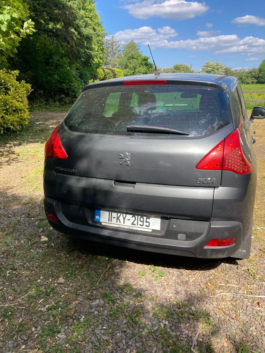 Car - Image 1