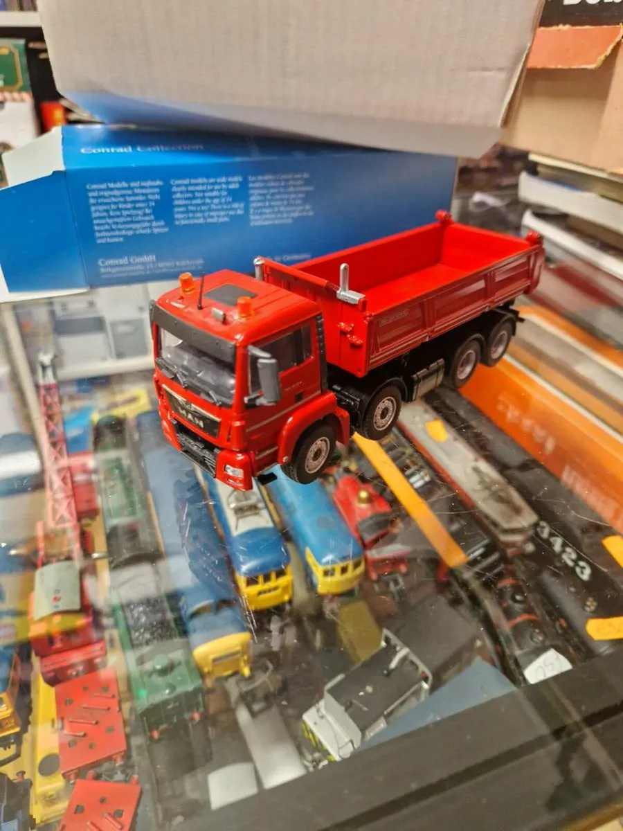 Corgi Conrad MAN Tipper Truck 1.50 - Image 3