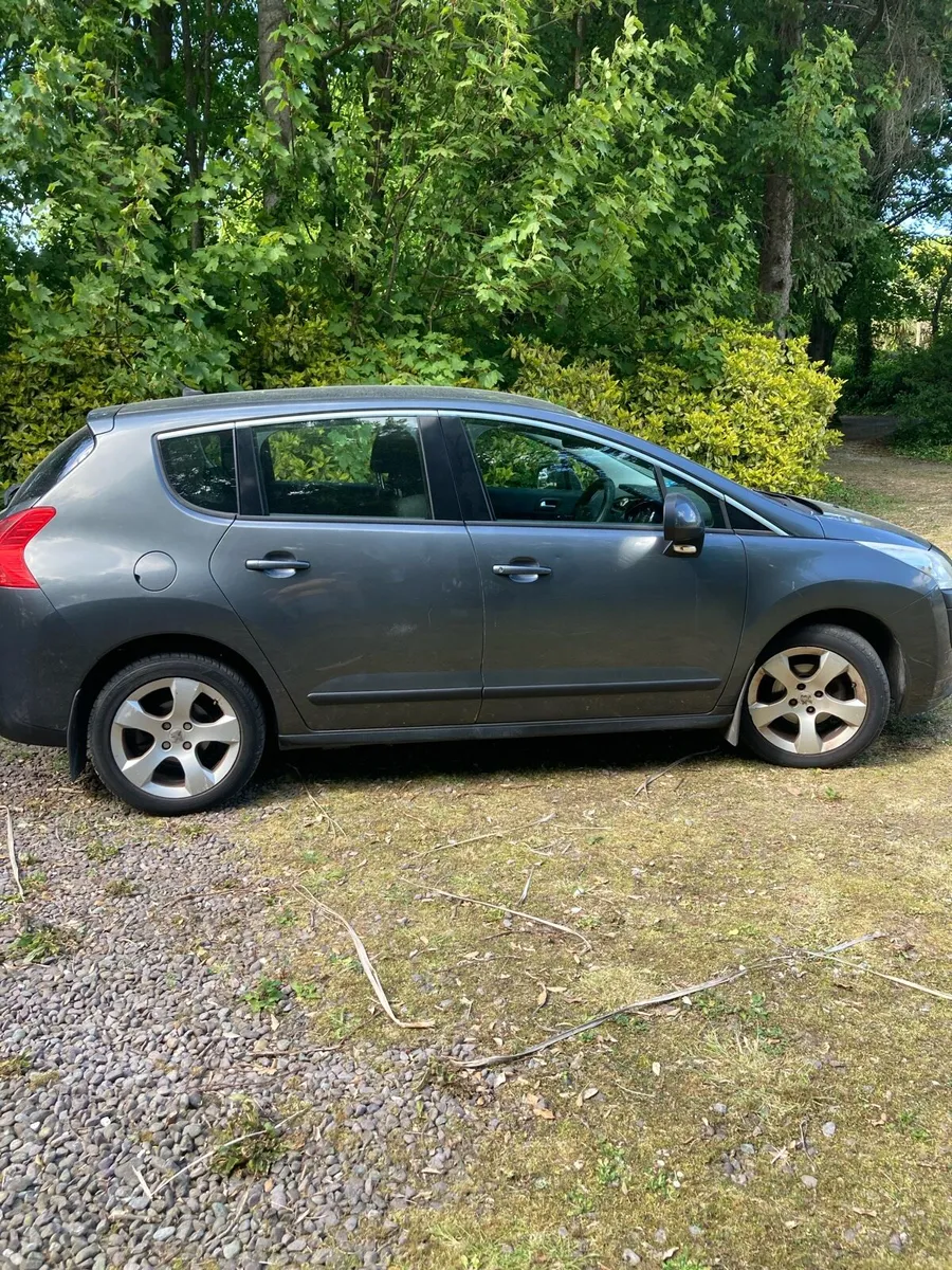 Car - Image 2