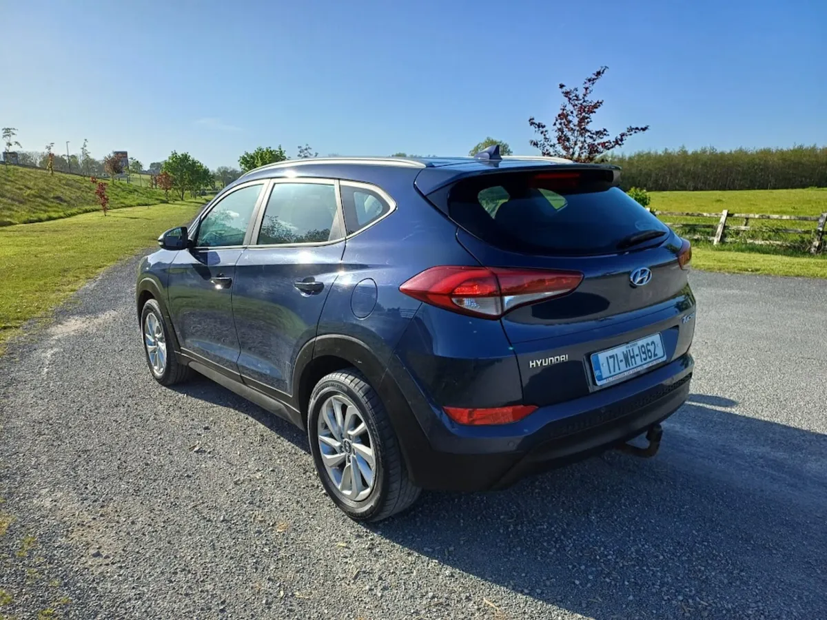 Hyundai Tucson 1.7 CRDI SE NAV BL/DR 2WD 5DR - Image 4