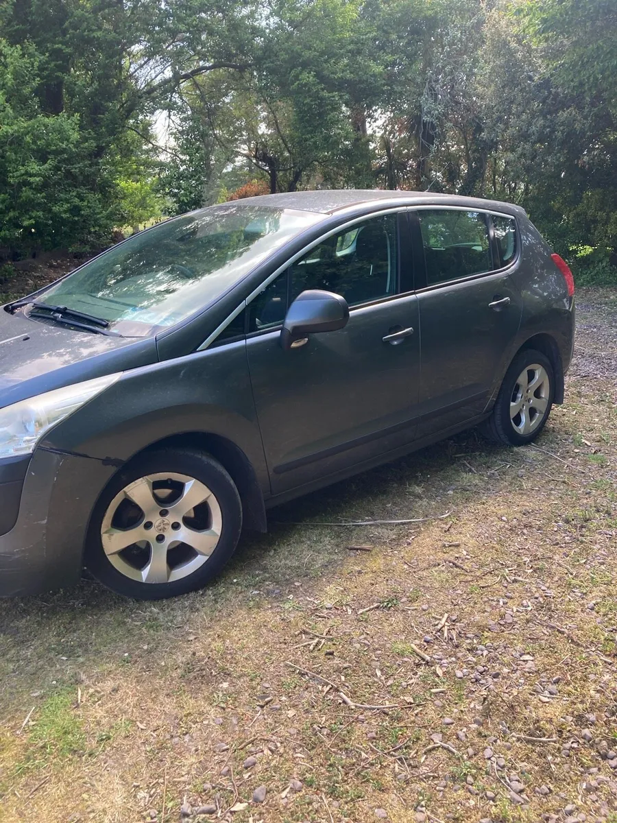 Car - Image 4