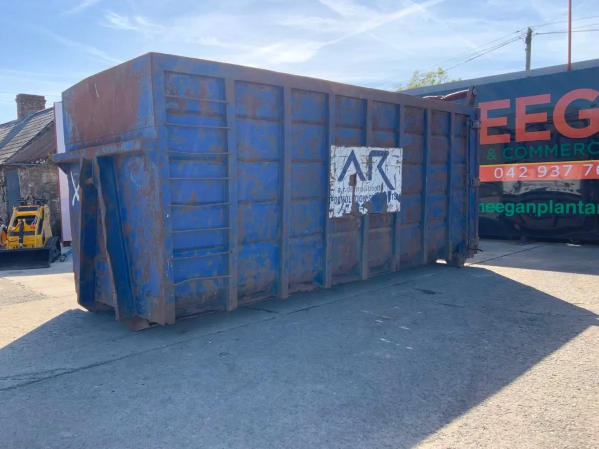 40yd ROLL ON HOOK LOADER SKIP....200 - Image 1