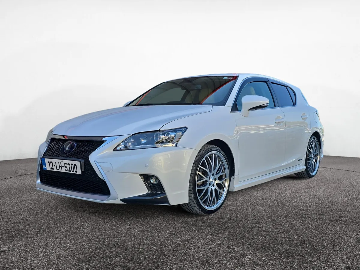 Lexus CT 2012 - Image 3