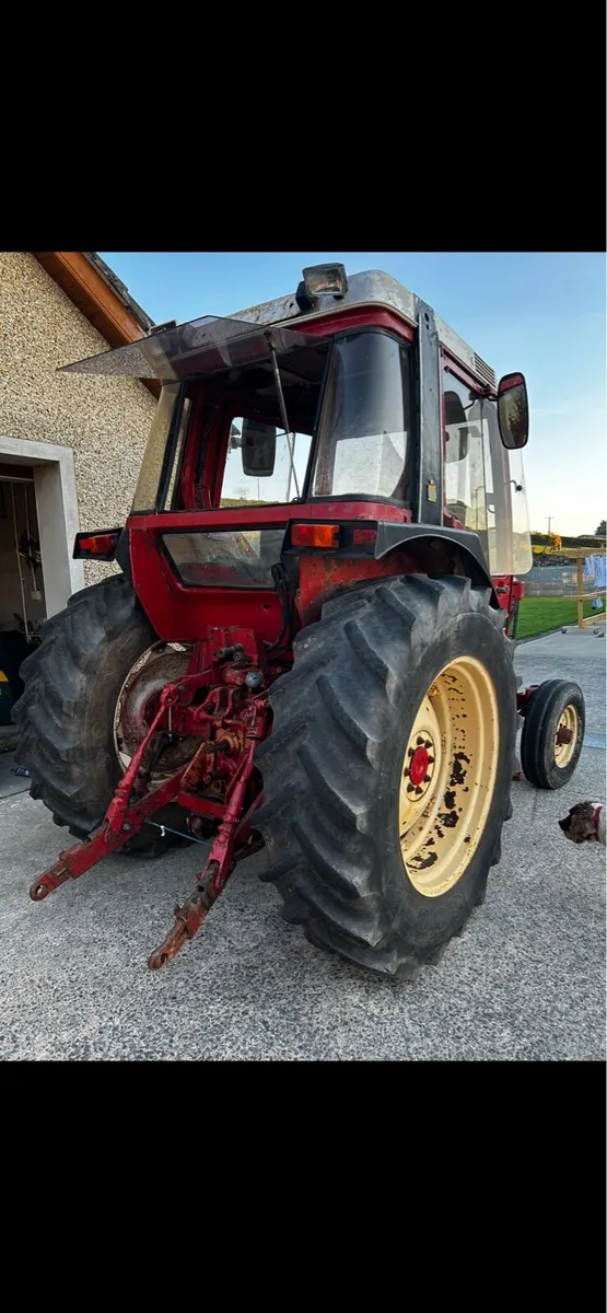International tractor - Image 3