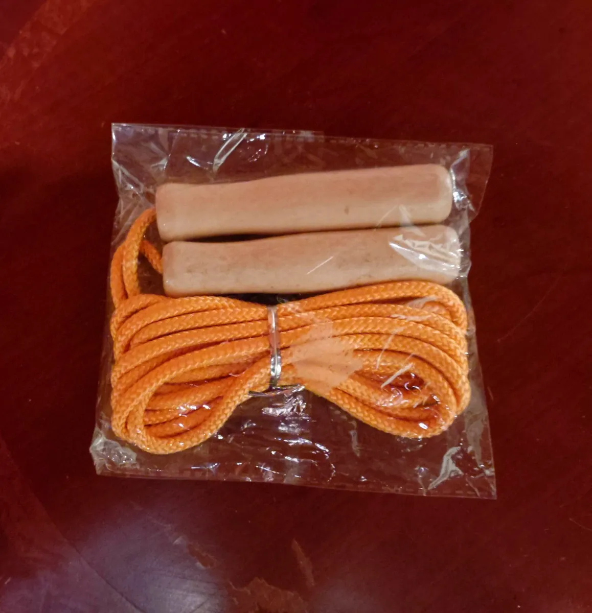 KIDS SKIPPING ROPE (BRAND NEW). - Image 2