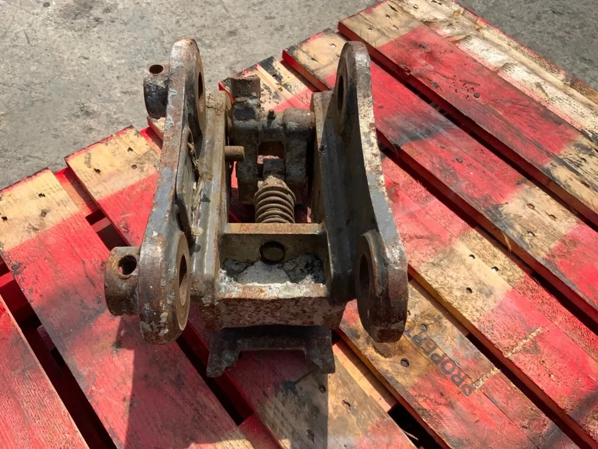 DOUBLE LOCKING MANUAL Q/HITCH..38mm PINS. - Image 3