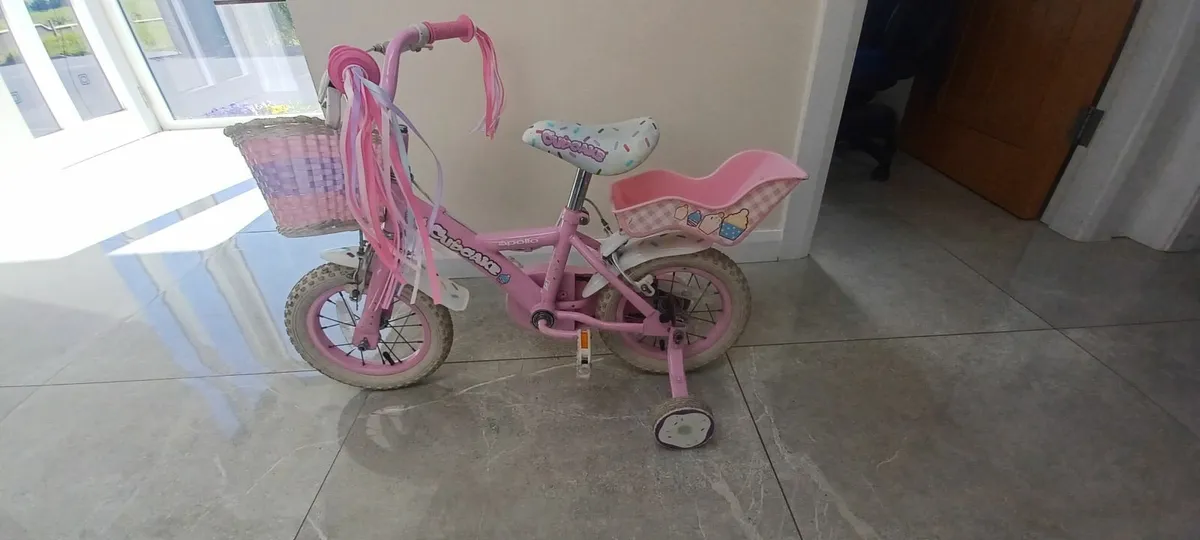 Childs Cupcake Bike. - Image 1