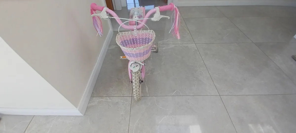 Childs Cupcake Bike. - Image 3