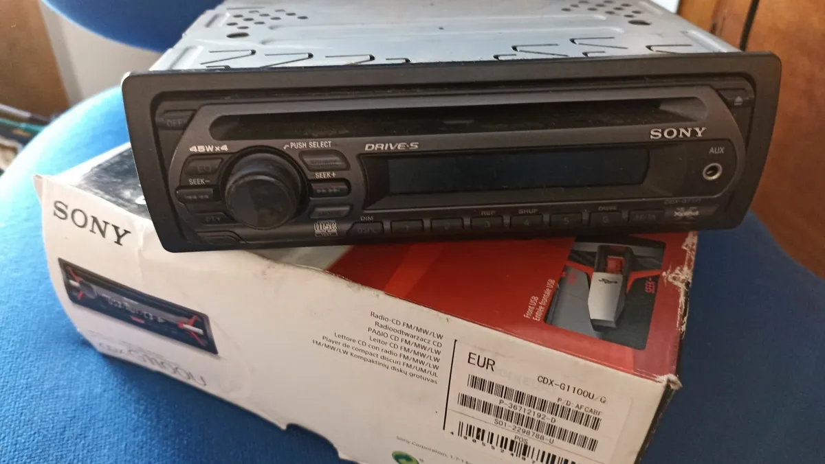 Sony CD/Radio - Image 2