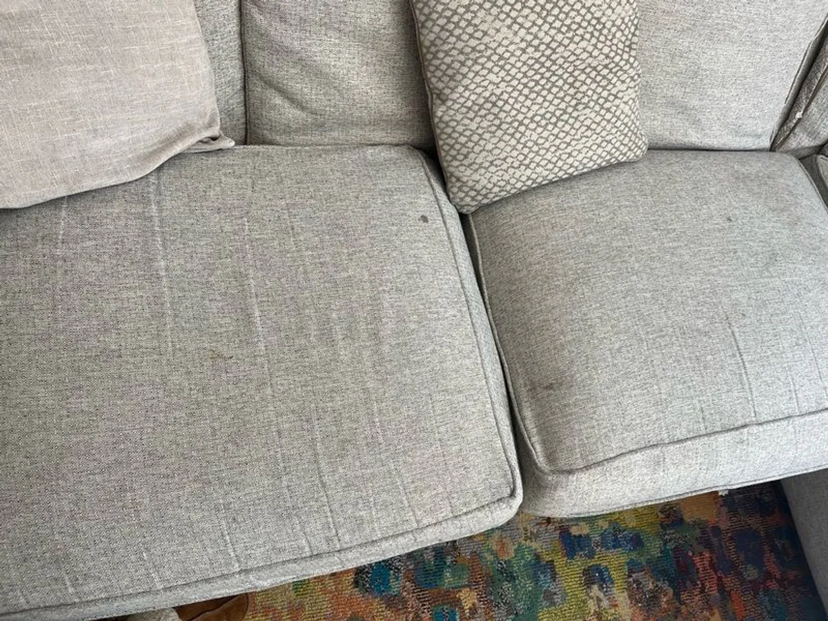 couch - Image 3