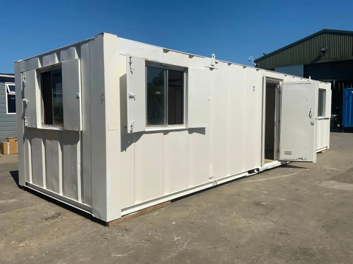 32ft x 10ft INSULATED OFFICE CONTAINER.......2427. - Image 4