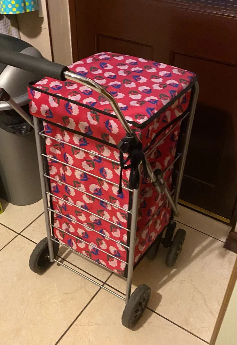 6 Wheel Shopping Trolley with New Bag - Image 4