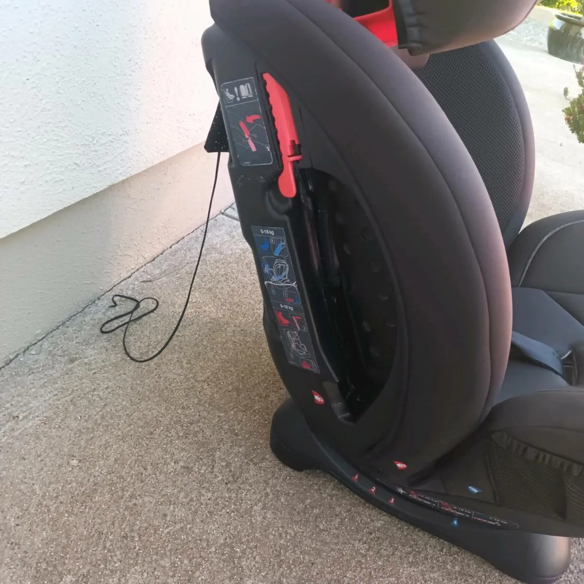 Joie child car seat - Image 4