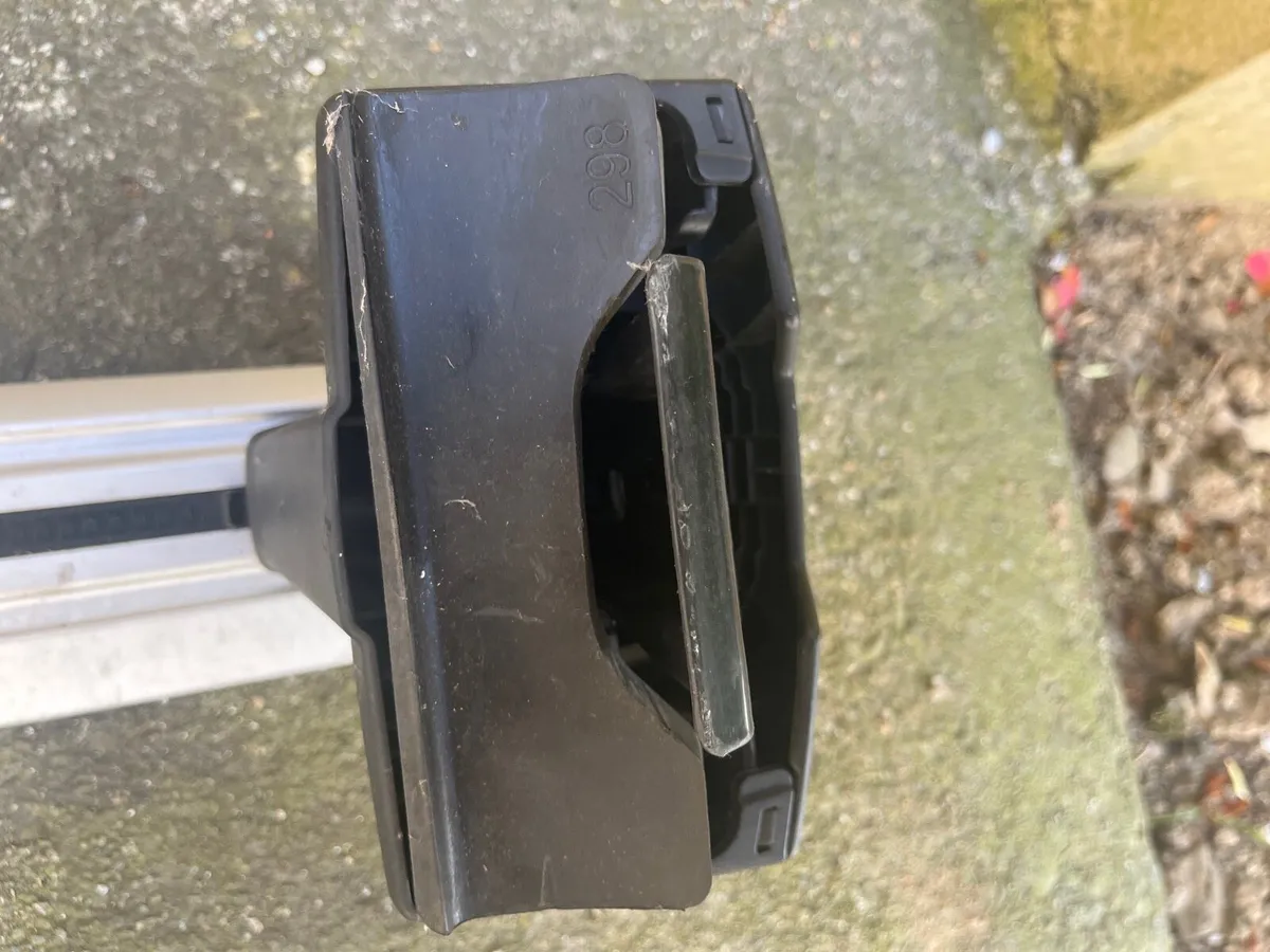 Thule Roof Bars - Image 3