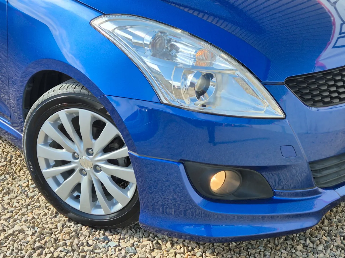 Suzuki Swift RS Auto Low kms - Image 2