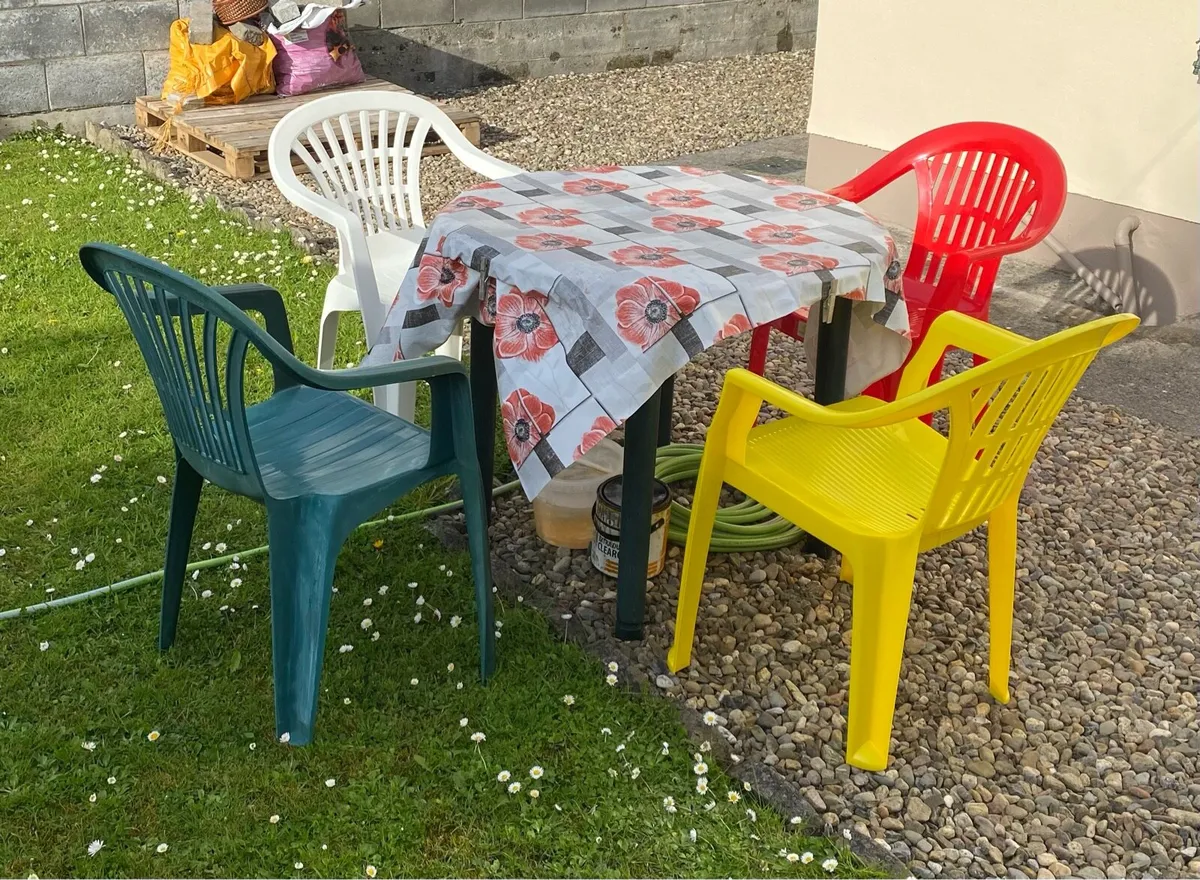 Garden Table And 4 Chairs Set - Image 3