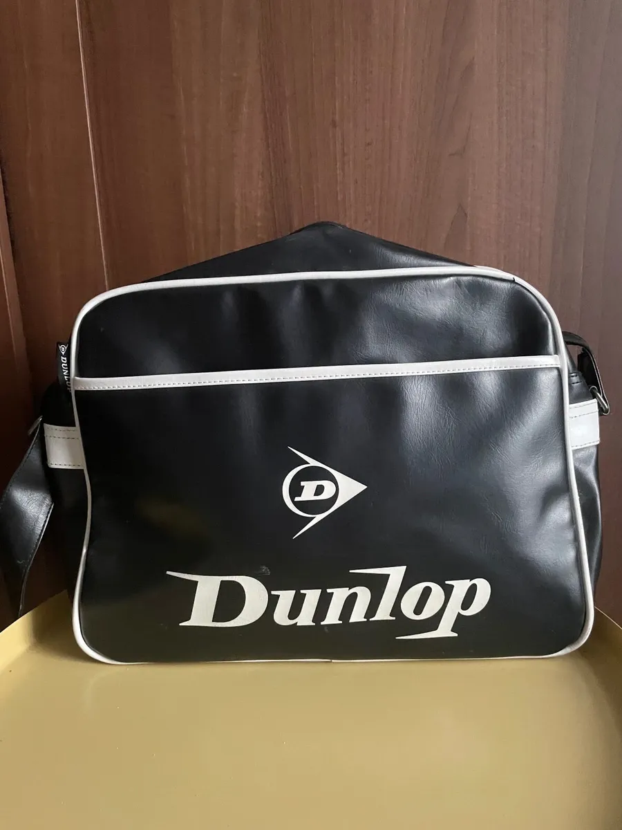 Dunlop retro football bag - Image 1