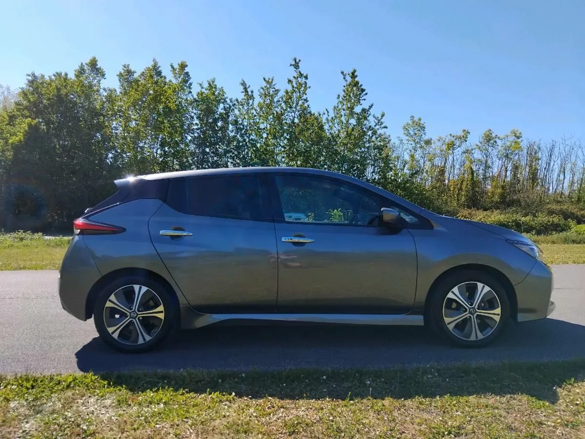 Nissan Leaf N-Connecta 40Kwh low km 24k - Image 2
