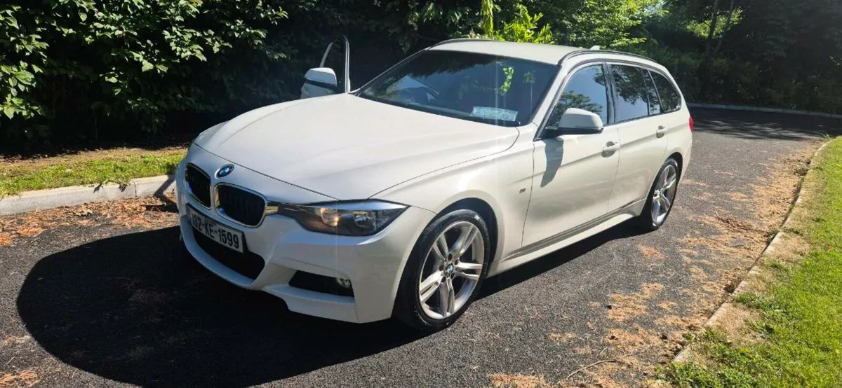 BMW 320d M Sport Auto Estate - Image 3