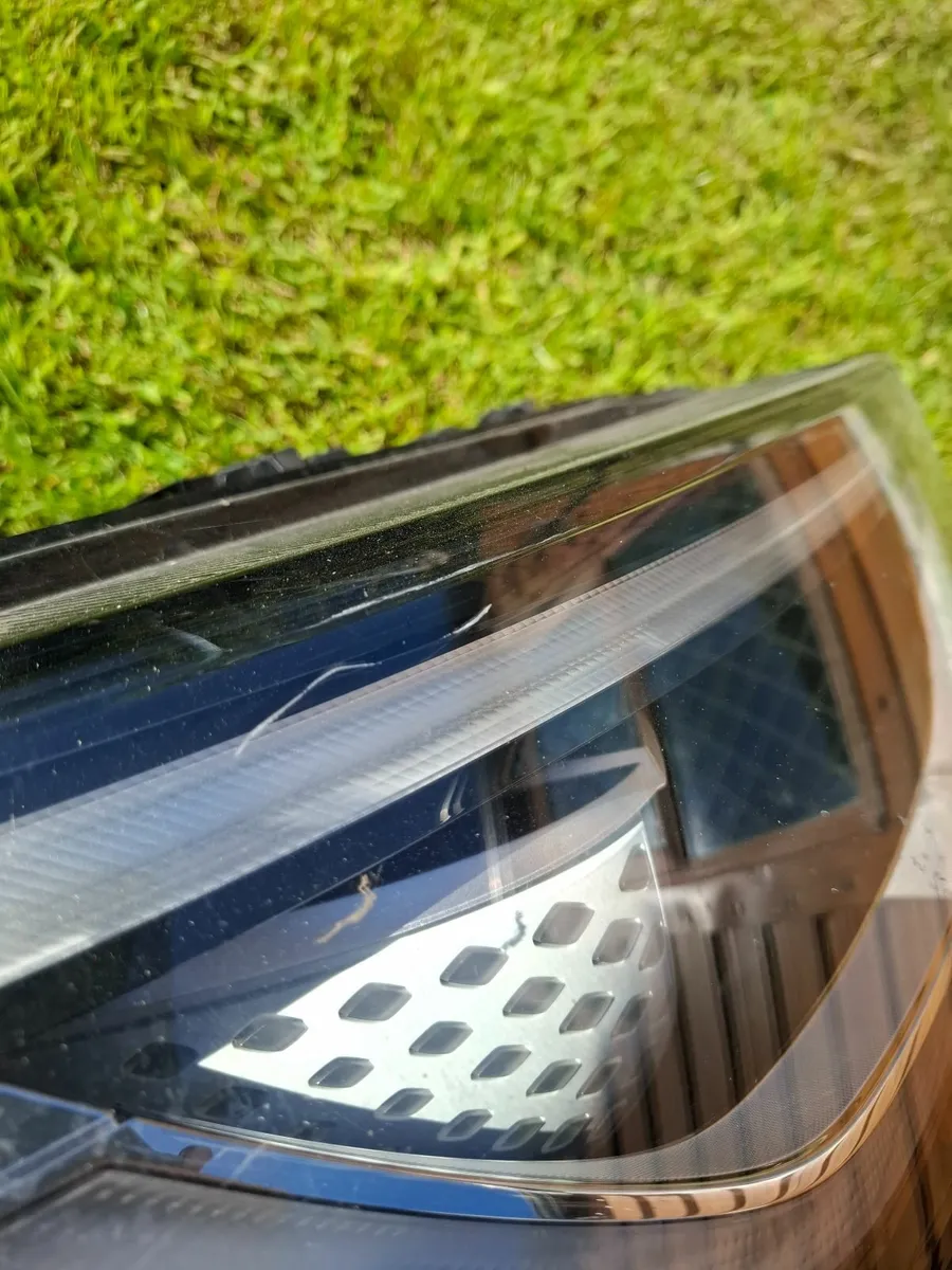 Vw ID 4 headlight - Image 2