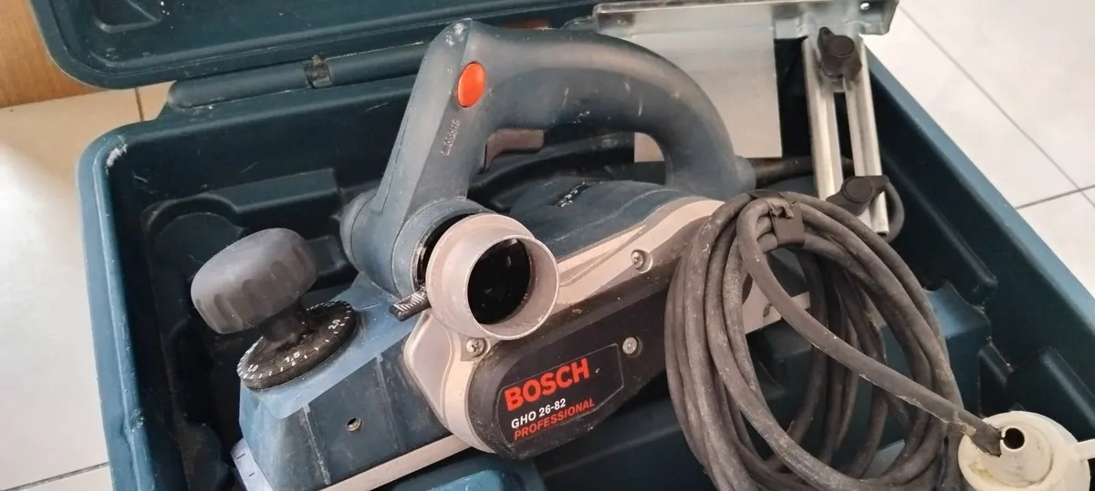 Bosch GHO 26-82 Wood Planer 110v - Image 3
