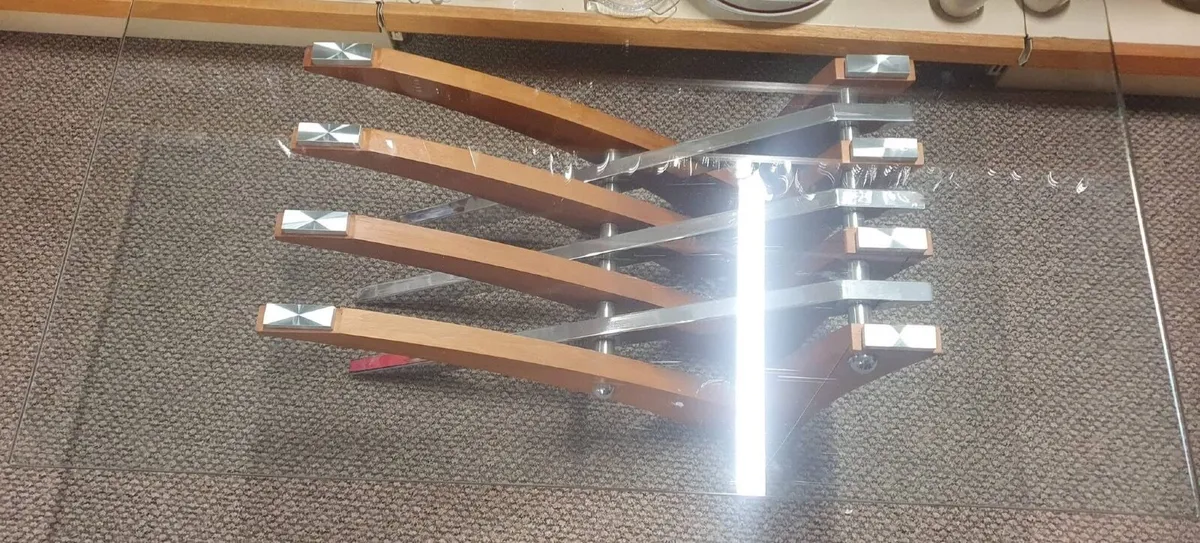 Exquisite designer coffee table. - Image 2