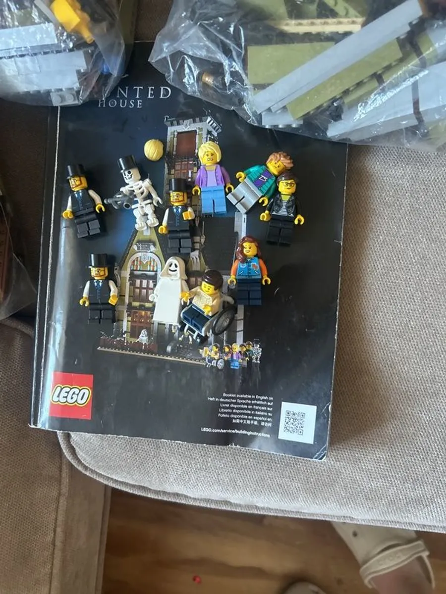 Lego Halloween haunted house - Image 2
