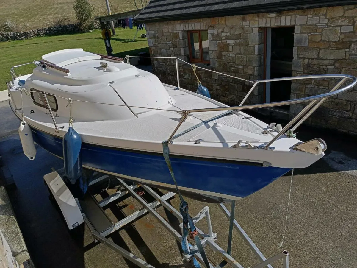 23ft Pandora Sailing Yacht with Road Trailer - Image 2