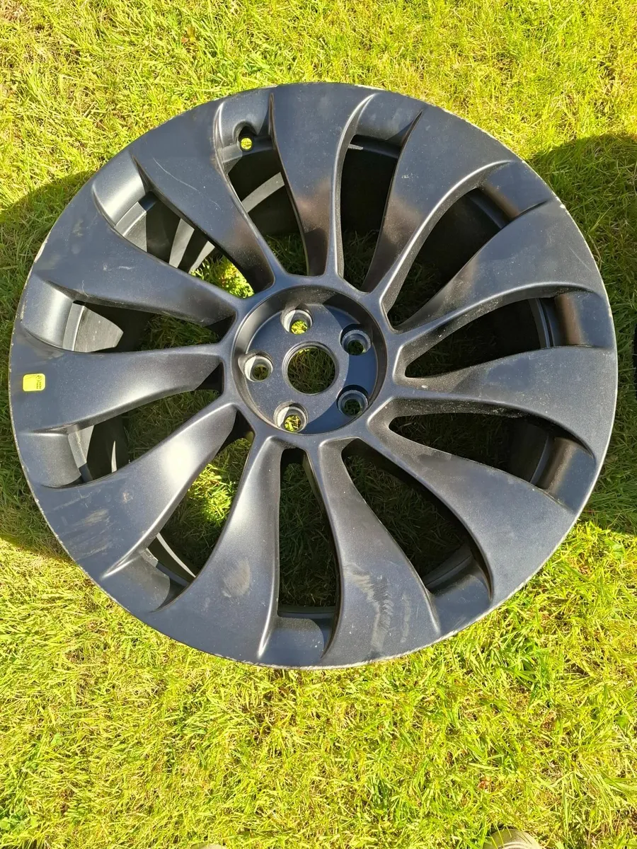 Tesla model Y wheels - Image 2