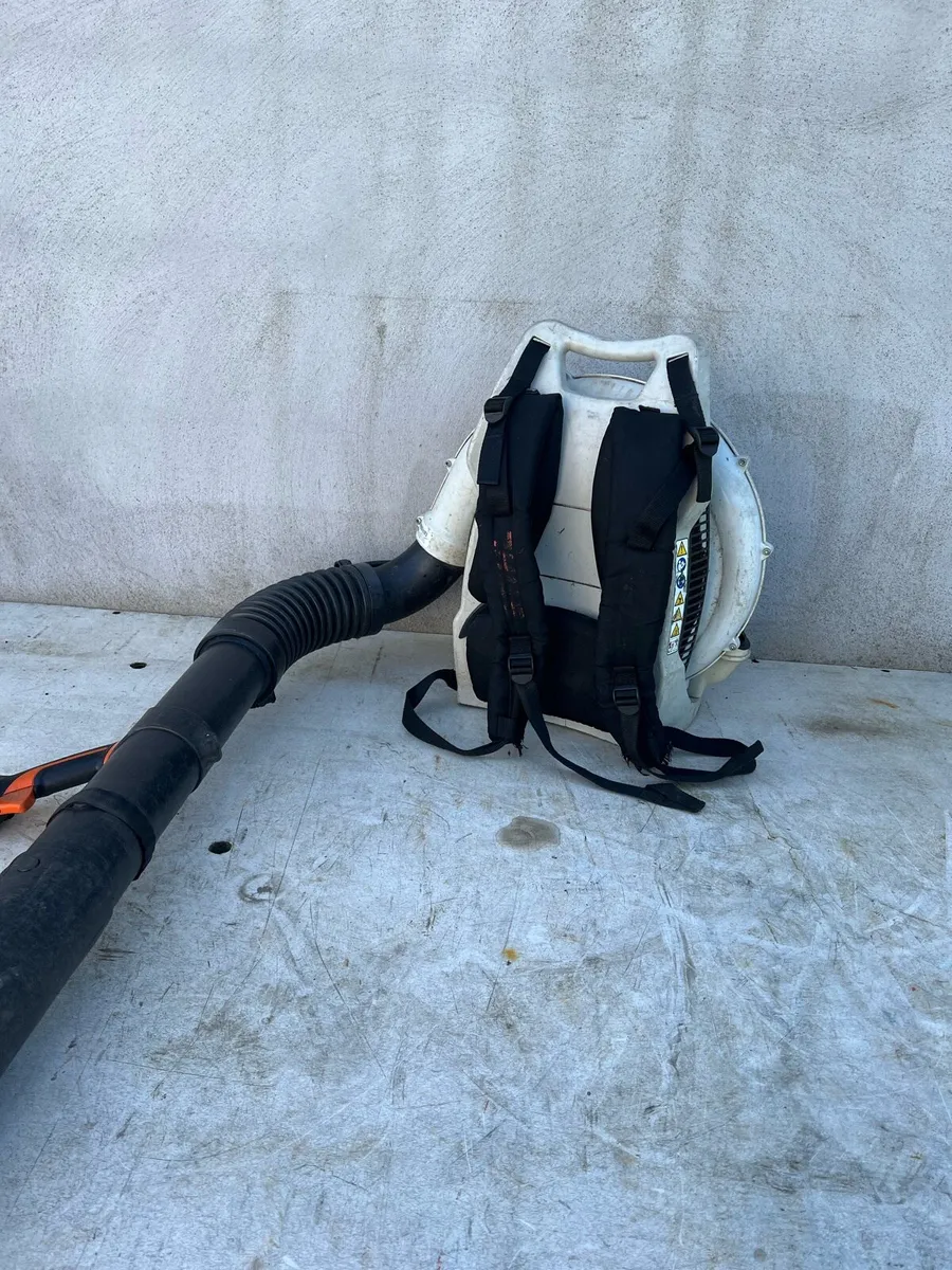 Leaf Blower Stihl BR500 back pack - Image 3