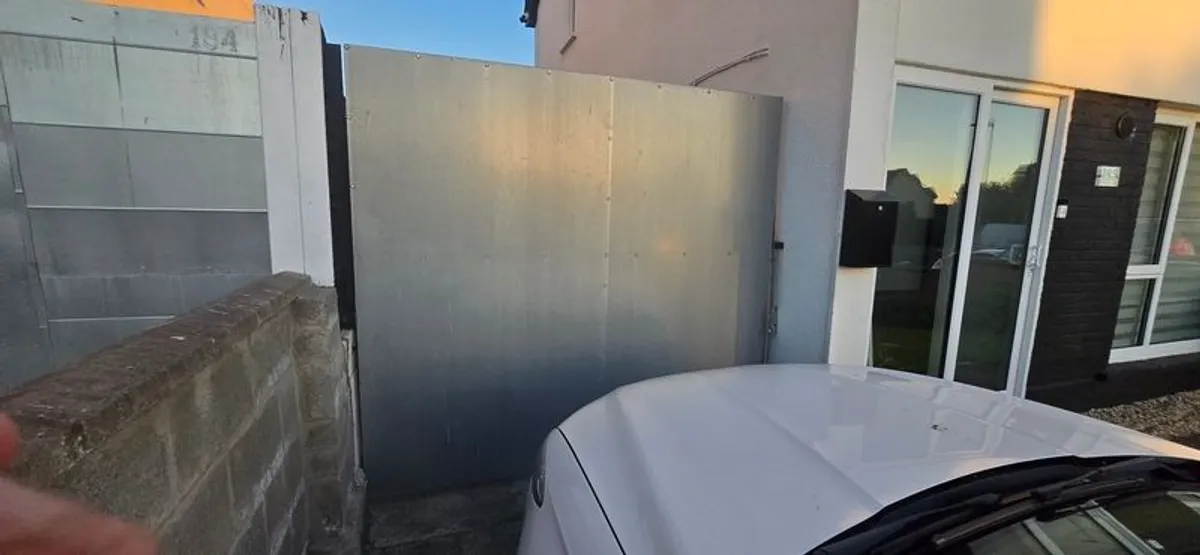metal gate - Image 4