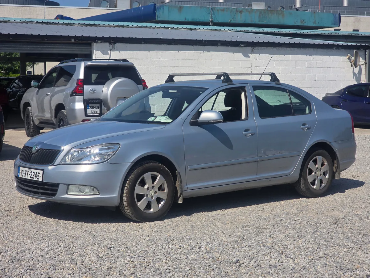 Skoda Octavia 2010 - Image 3