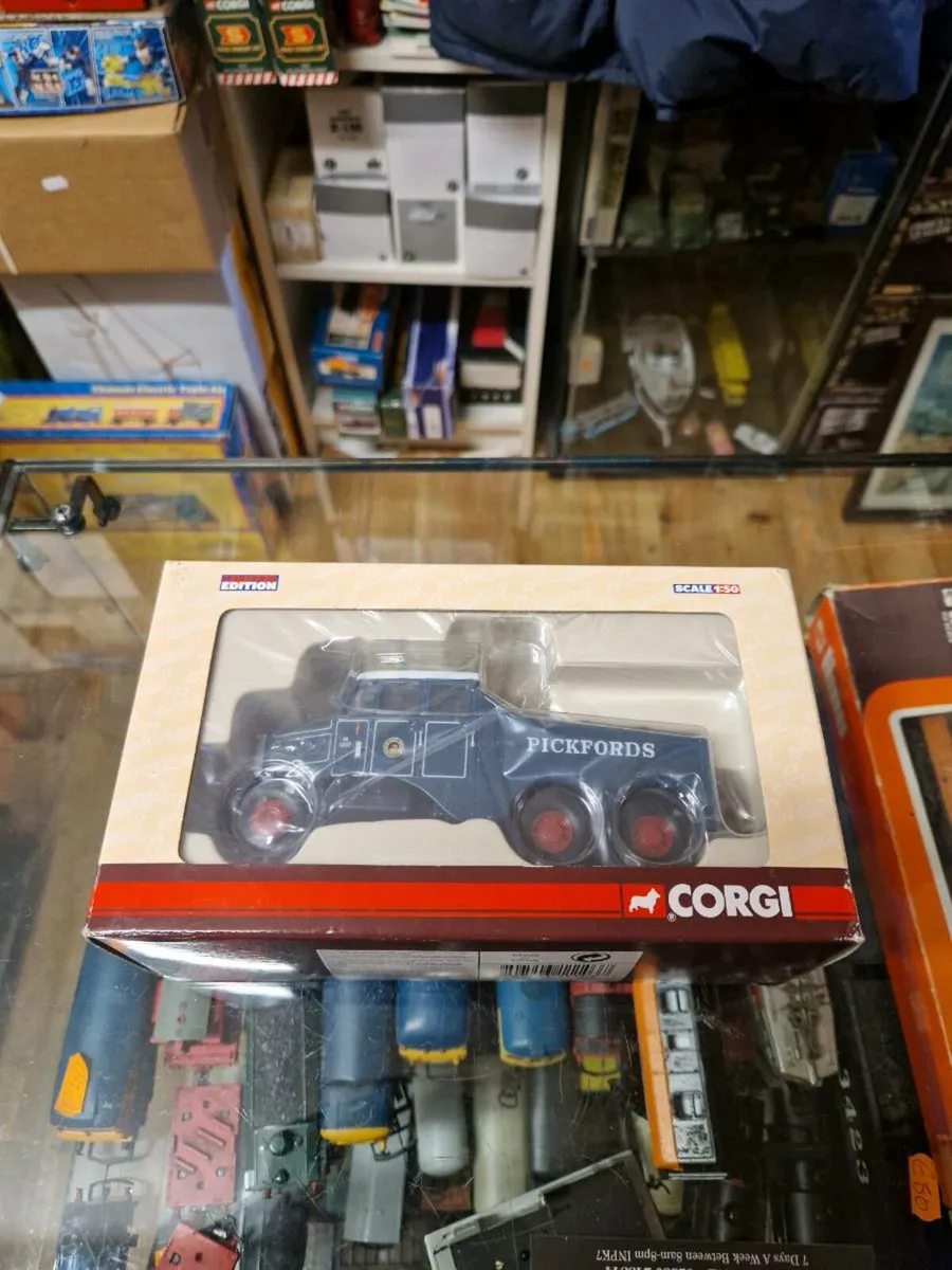 Corgi Scammel Pickfords Truck 1.50 - Image 2