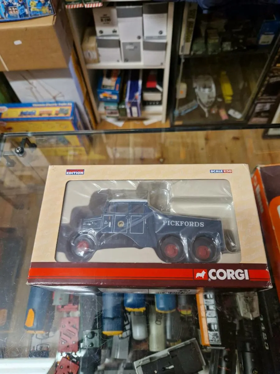 Corgi Scammel Pickfords Truck 1.50 - Image 3