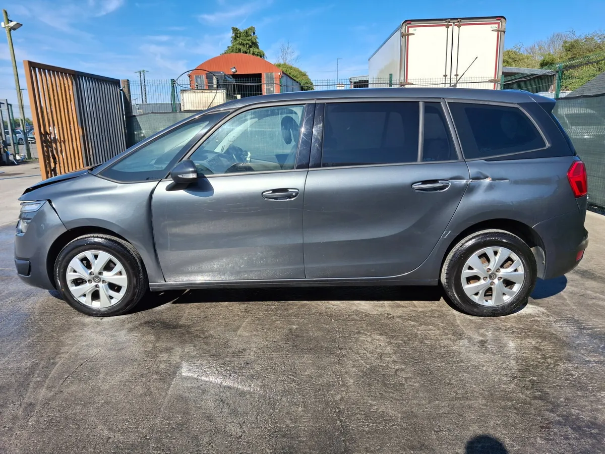 2016 Citroen C4 Automatic 7 seater - Image 4
