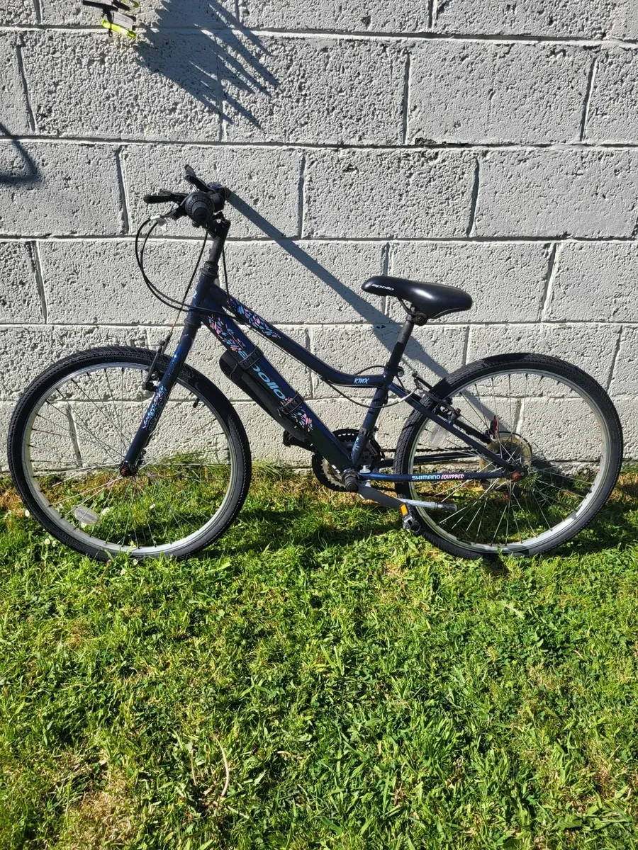 Apollo Kids Bike - Image 1