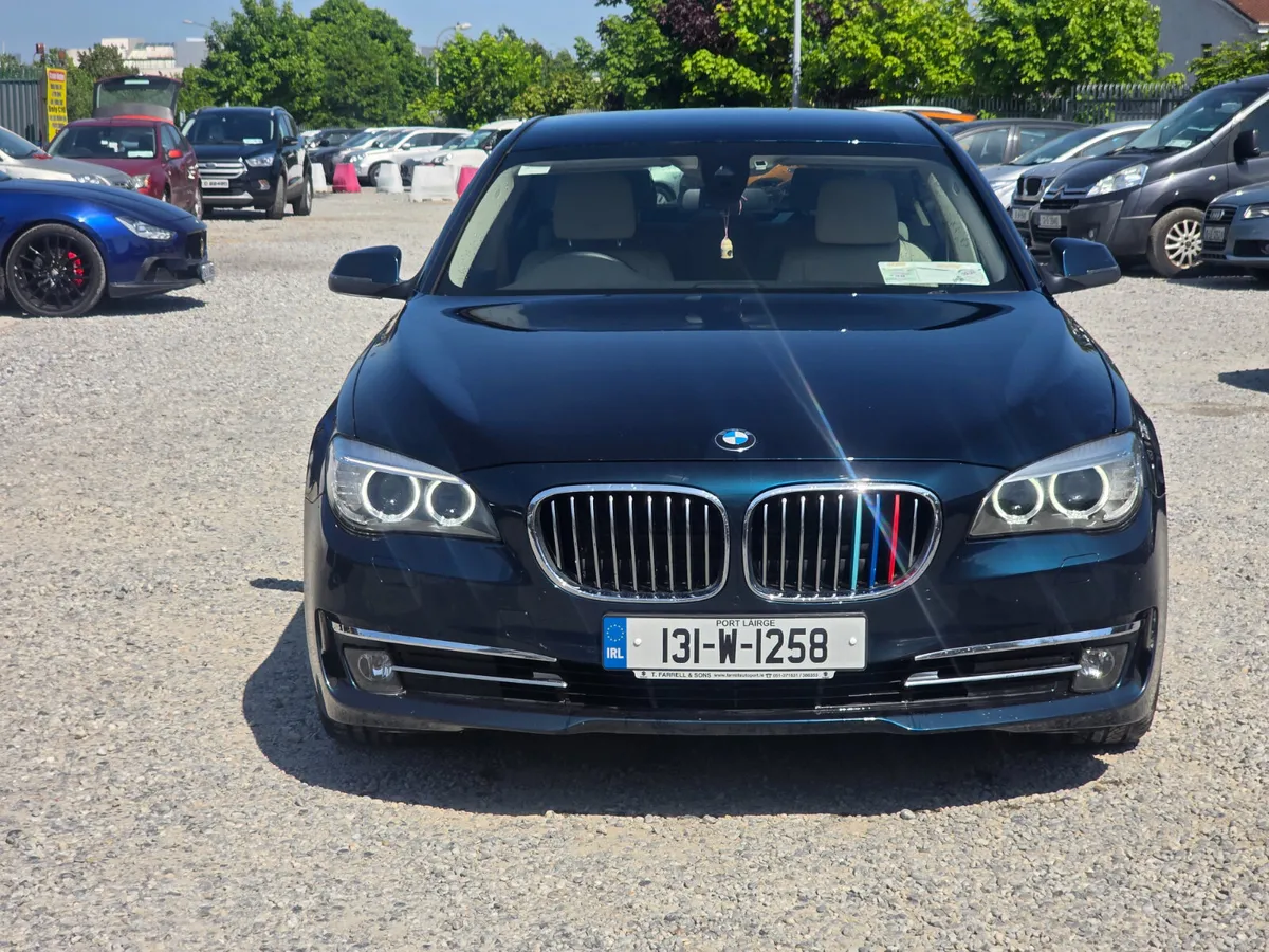 BMW 7-Series 2013 - Image 2