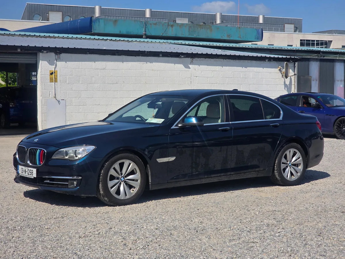BMW 7-Series 2013 - Image 3