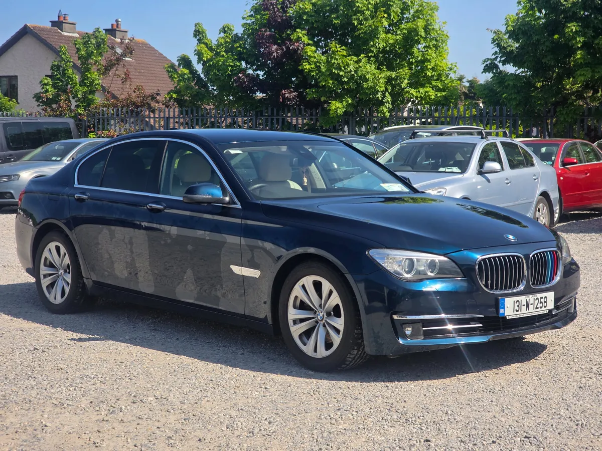 BMW 7-Series 2013 - Image 1
