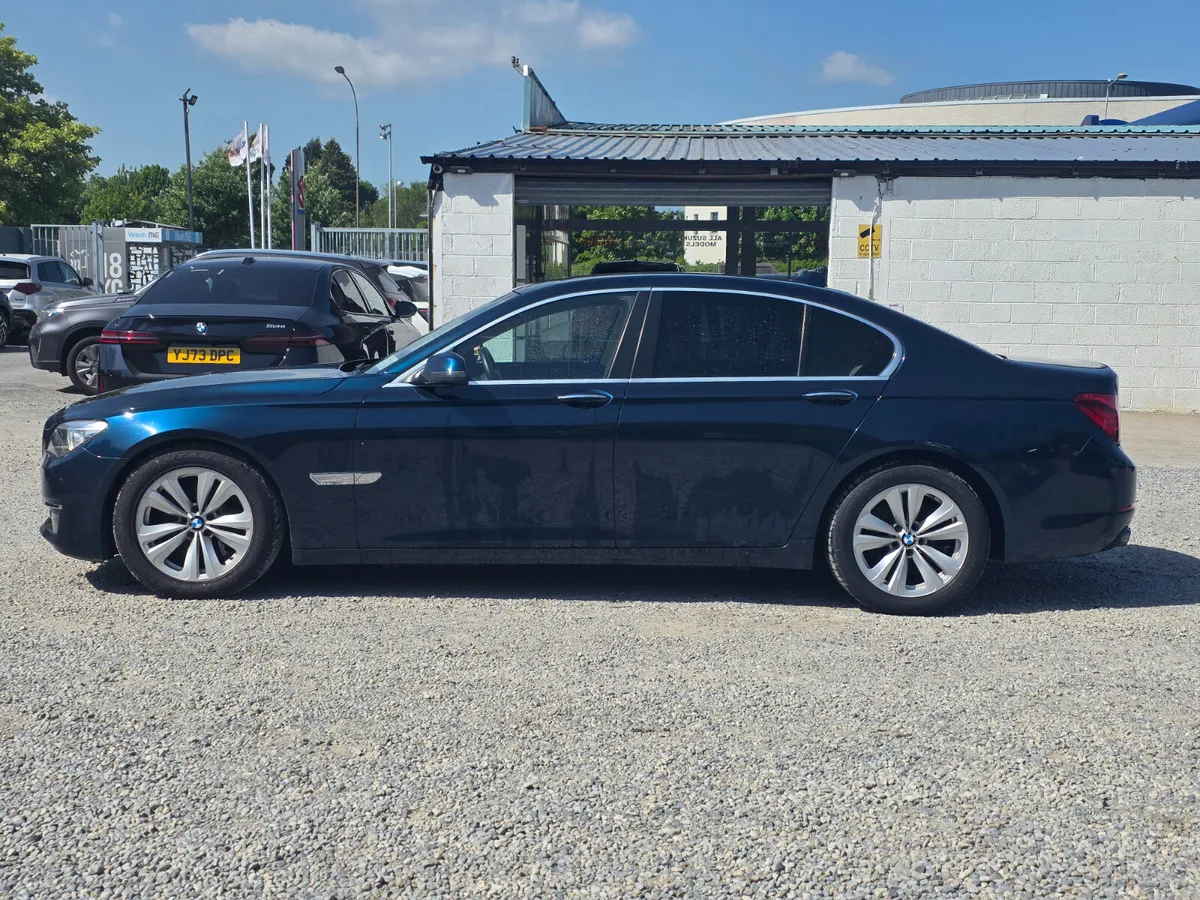 BMW 7-Series 2013 - Image 4