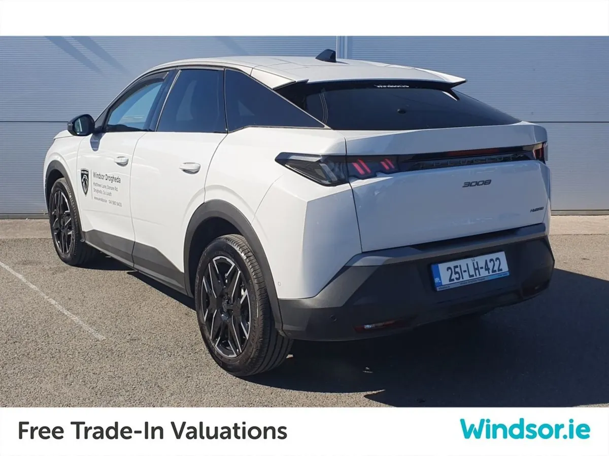 Peugeot 3008 1.2 Mhev Puretech 136bhp Edcs6 Allure - Image 3