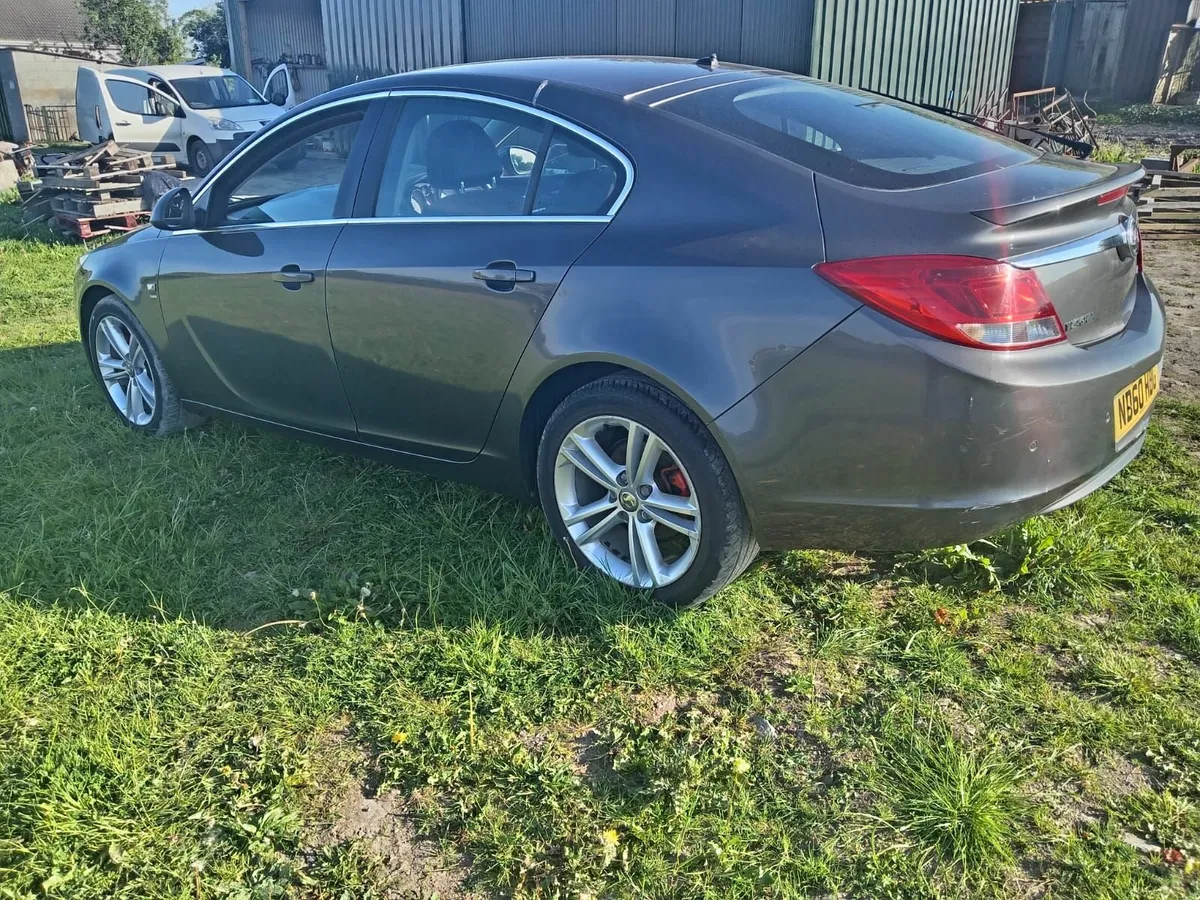 Vauxhall Insignia 2011 - Image 3