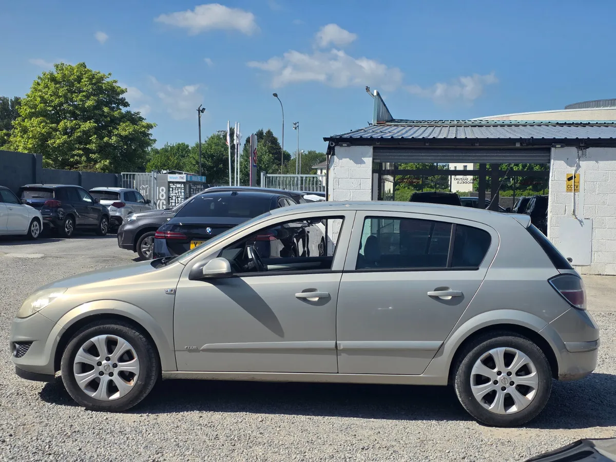 Opel Astra 2008 - Image 4