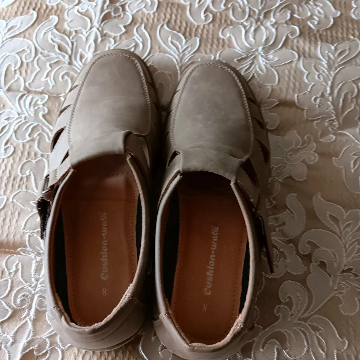 Brand new mens sandals