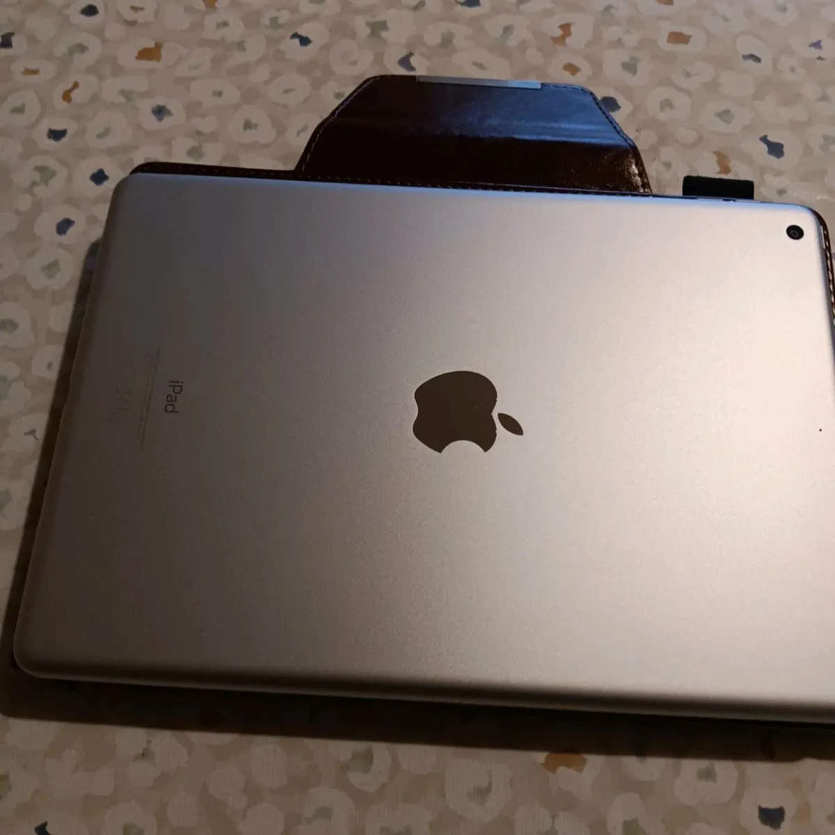Apple iPad 9th generation - Image 1