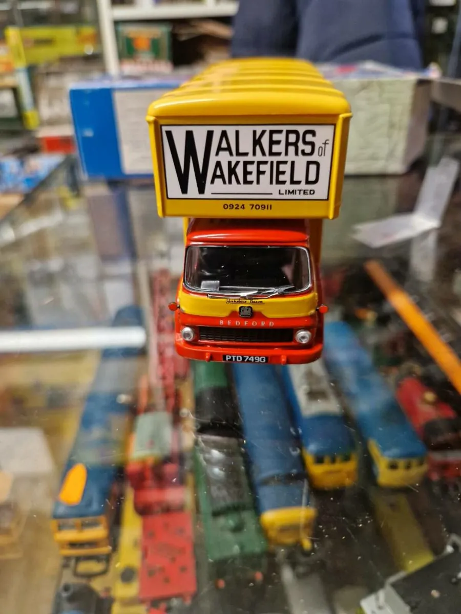 Corgi Bedford Delivery Truck 1.50 - Image 3