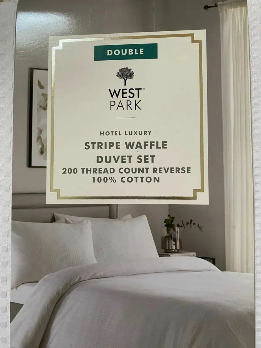 NEW HOTEL LUXURY Double Duvet Cover Set - White - Image 2